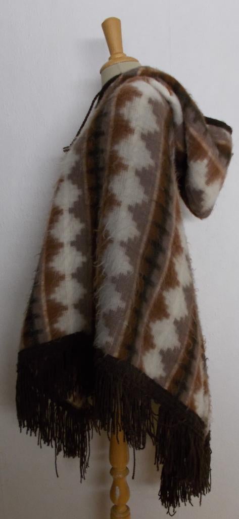 Peru/festival zachte warme poncho met capuchon! L/XL, Verzenden, Zo goed als nieuw, Maat 42/44 (L), Bruin