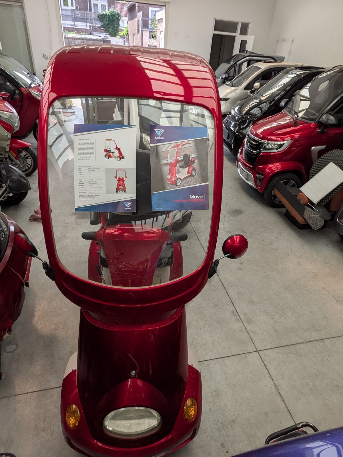 Move Vigorous | Overdekte Scootmobiel 4-wiel | Showroommodel, Ophalen, 46 km of meer, 16 km/u of meer