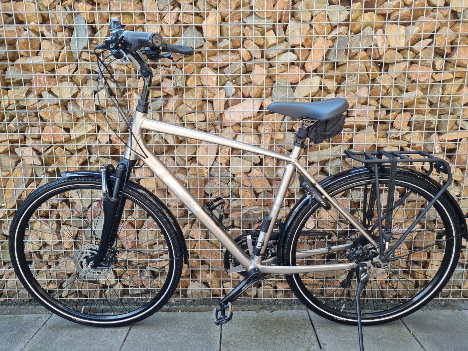 Zgan 28" Trek Verve 3 hybride 18V 2x9 maat XL (55 cm), 28 inch, Vering, Zo goed als nieuw, Meer dan 20 versnellingen