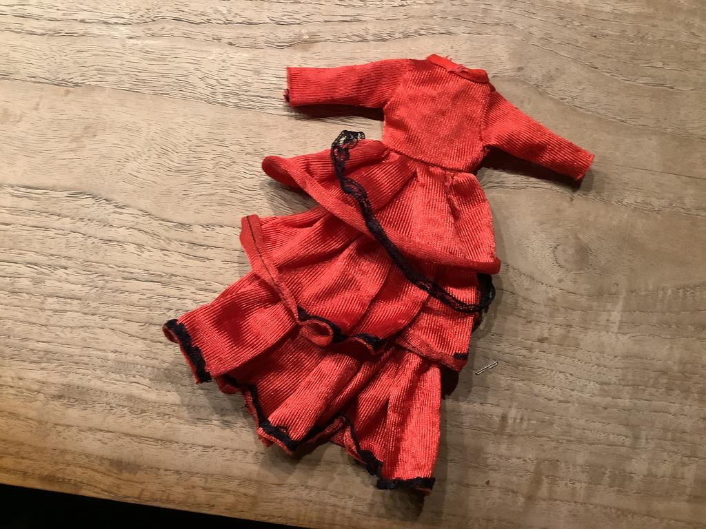 Barbie jurk, Ophalen of Verzenden, Gebruikt, Kleertjes