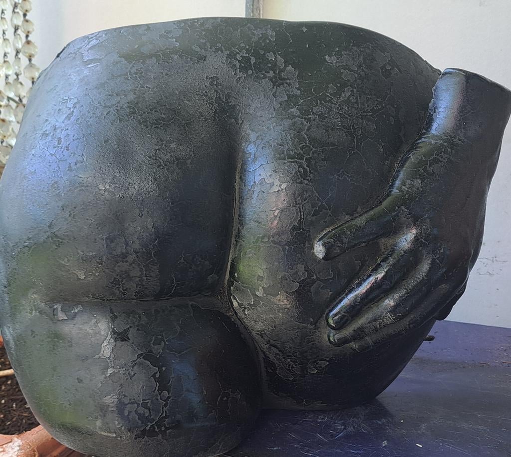beeld van billen met een hand, steen, Ophalen, Gebruikt, Mens