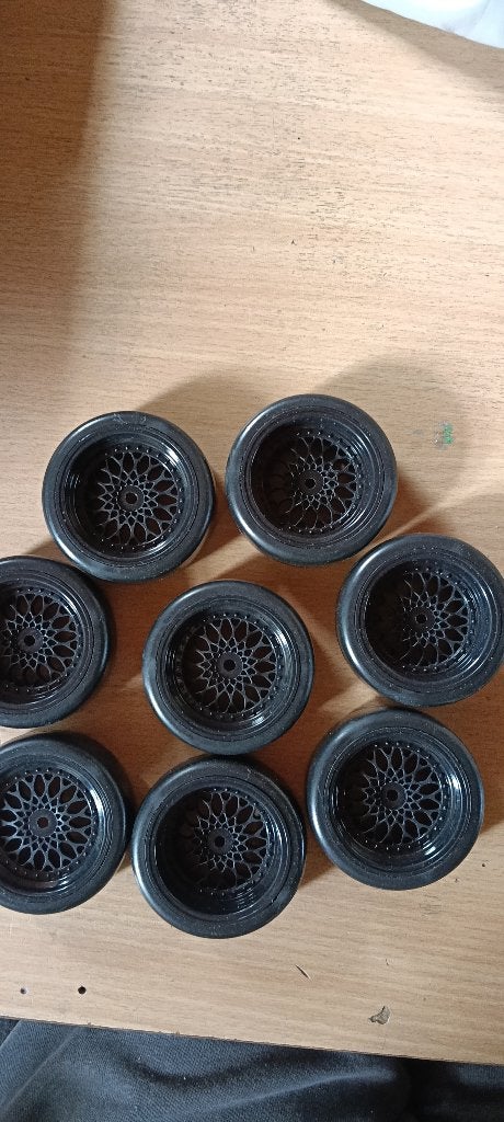 Slicks plastic 8stuks, Ophalen of Verzenden, Zo goed als nieuw, Schaal 1:10, Onderdeel