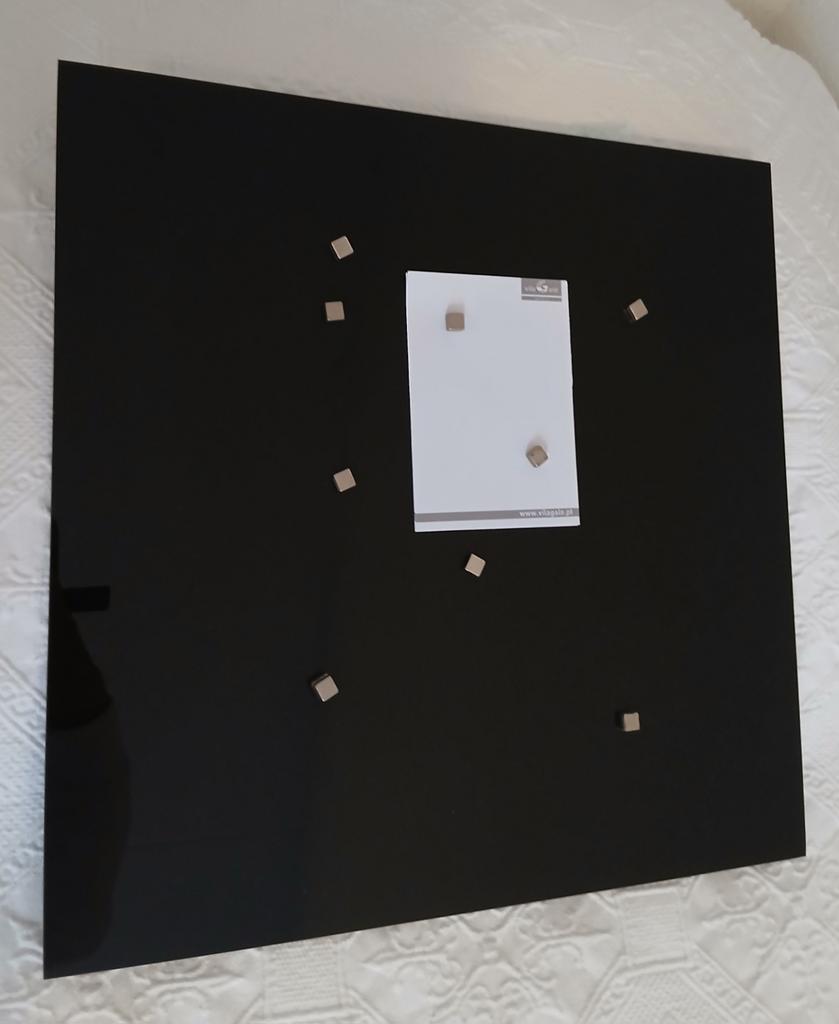 Zwart  fotocollage Magneetbord - gehard glas 45x45, Huis en Inrichting, Woonaccessoires | Memoborden, Ophalen, Zo goed als nieuw