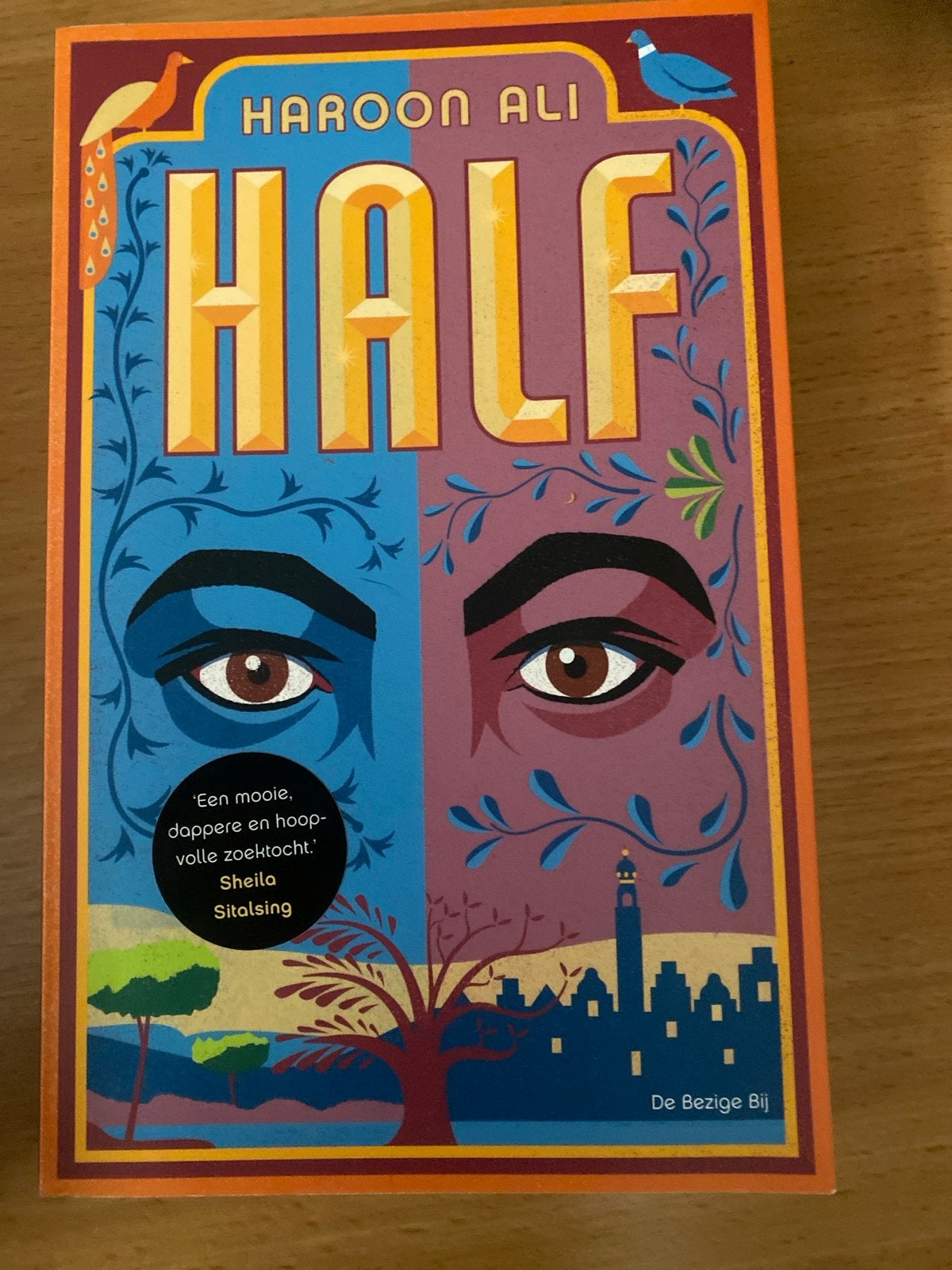 Half - Haroon Ali (Zo goed als nieuw), Ophalen of Verzenden, Zo goed als nieuw, Overige