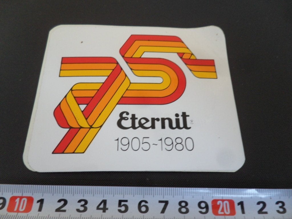 sticker ETERNIT 1905 - 1980, Ophalen, Zo goed als nieuw