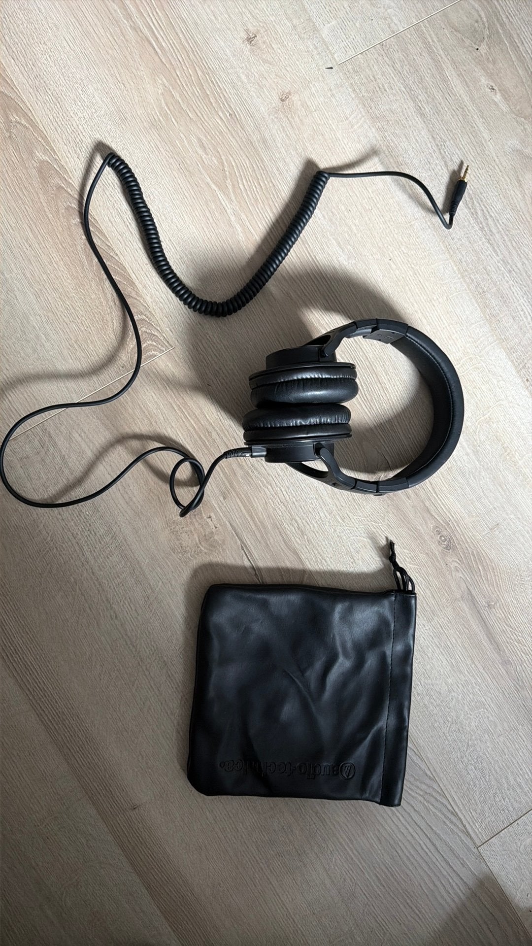 Audio-technica ATH-M40X koptelefoon