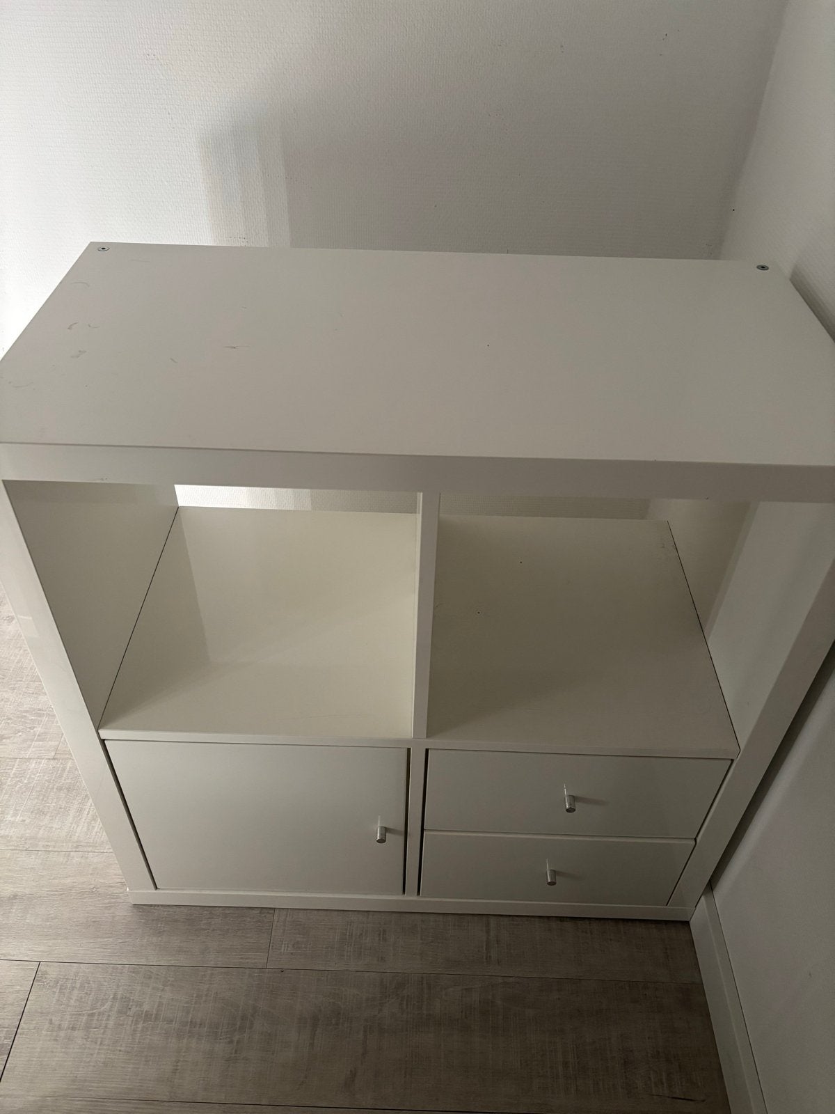 Witte Kallax kast met lades en deurtje, Huis en Inrichting, Kasten | Overige, Ophalen of Verzenden, Gebruikt