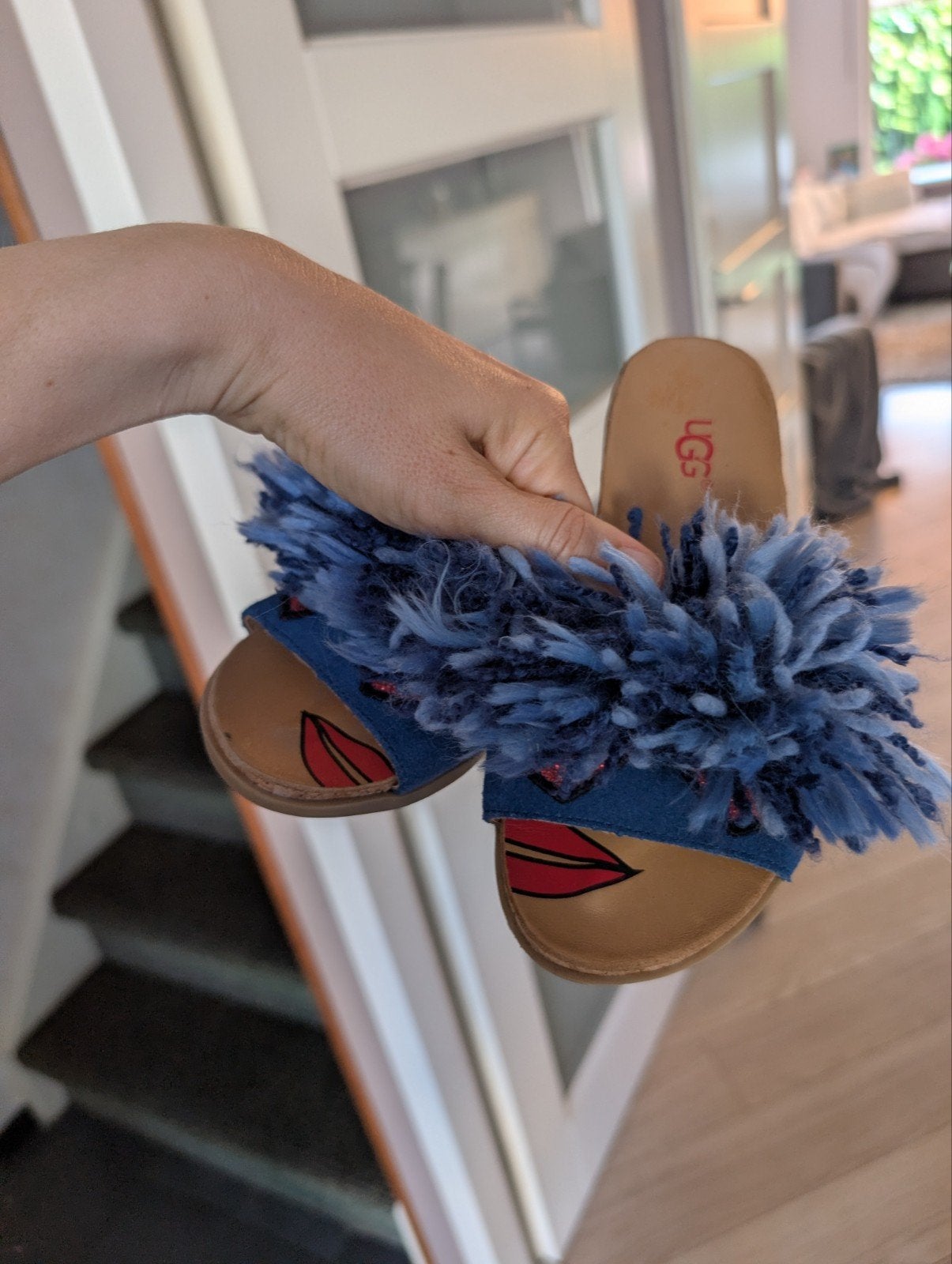 UGG Meisjes Slippers Maat 30 èchte Leer kindeschoenen in, Gebruikt, UGG, Meisje, Schoenen
