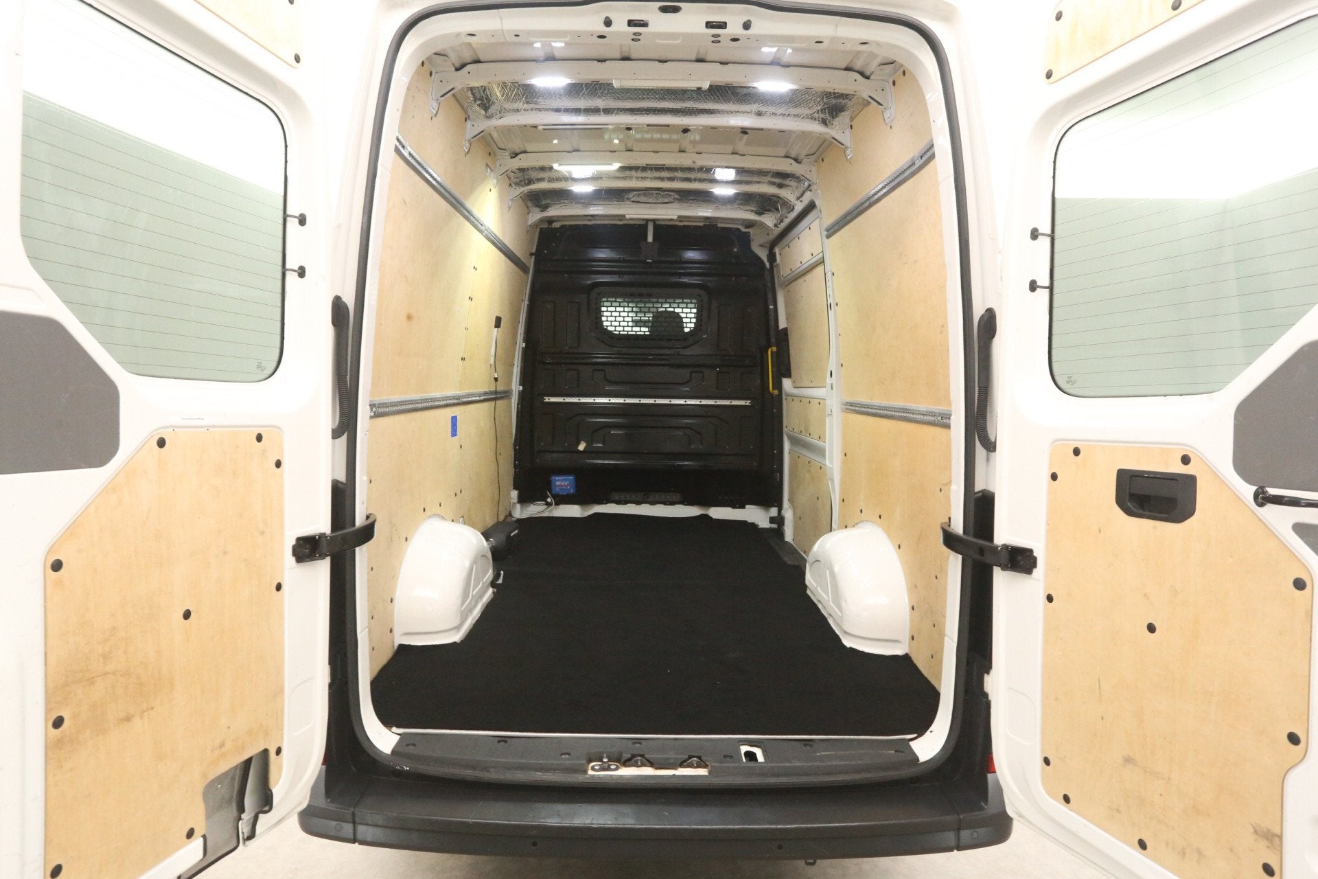 Volkswagen Crafter 2.0 TDI L3H3 140PK | Airco | Cruise | Par, Auto's, Stof, Gebruikt, Volkswagen, Wit