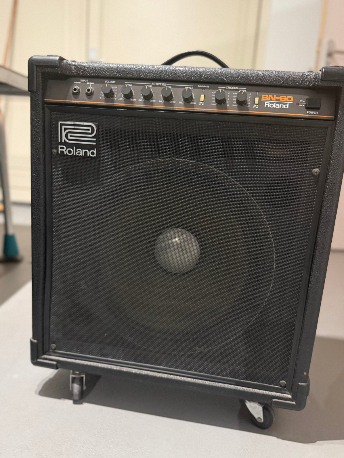 Roland BN-60 basversterker, Muziek en Instrumenten, Ophalen, Gebruikt, Basgitaar, 50 tot 100 watt