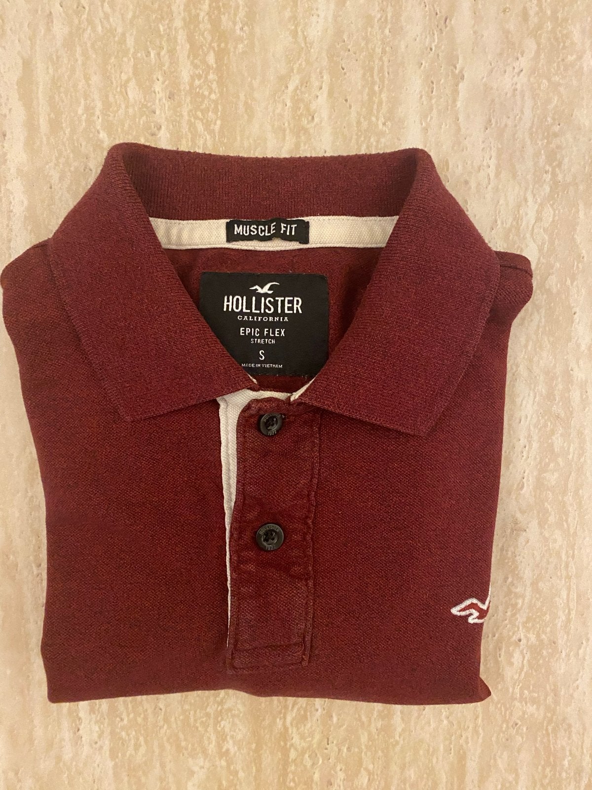 Hollister Muscle Fit Polo - Bordeauxrood - Maat S, Ophalen of Verzenden, Zo goed als nieuw, Rood, Maat 46 (S) of kleiner
