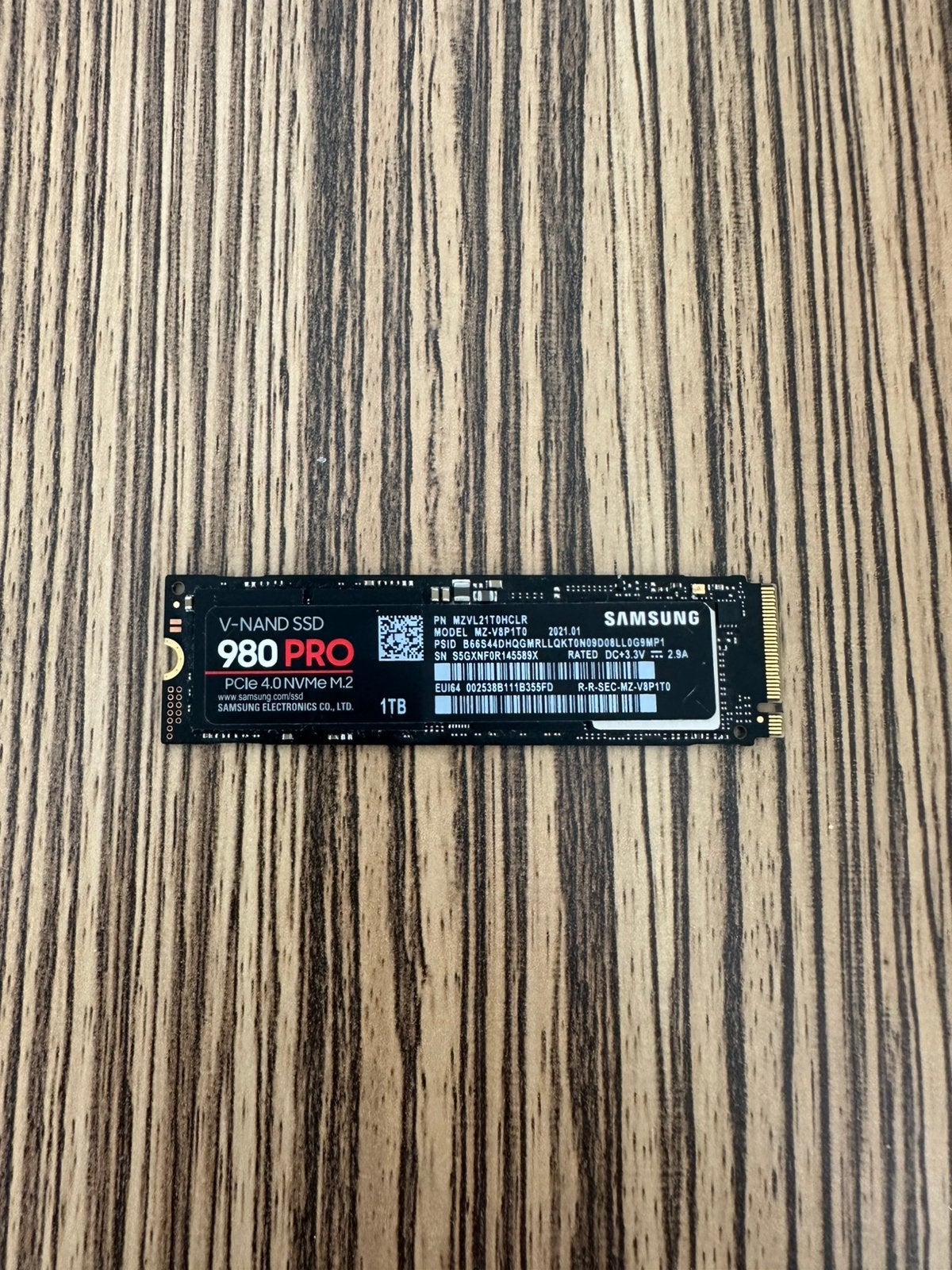 Samsung 980 Pro 1TB NVMe M.2 SSD, Computers en Software, Harde schijven, Ophalen, Intern, SSD, Zo goed als nieuw