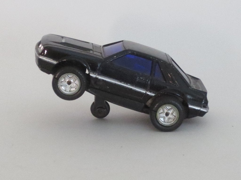 Leuke Ford Mustang met terugtrekmotortje, 1:50, Hobby en Vrije tijd, Ophalen of Verzenden, Gebruikt, Auto, Overige merken