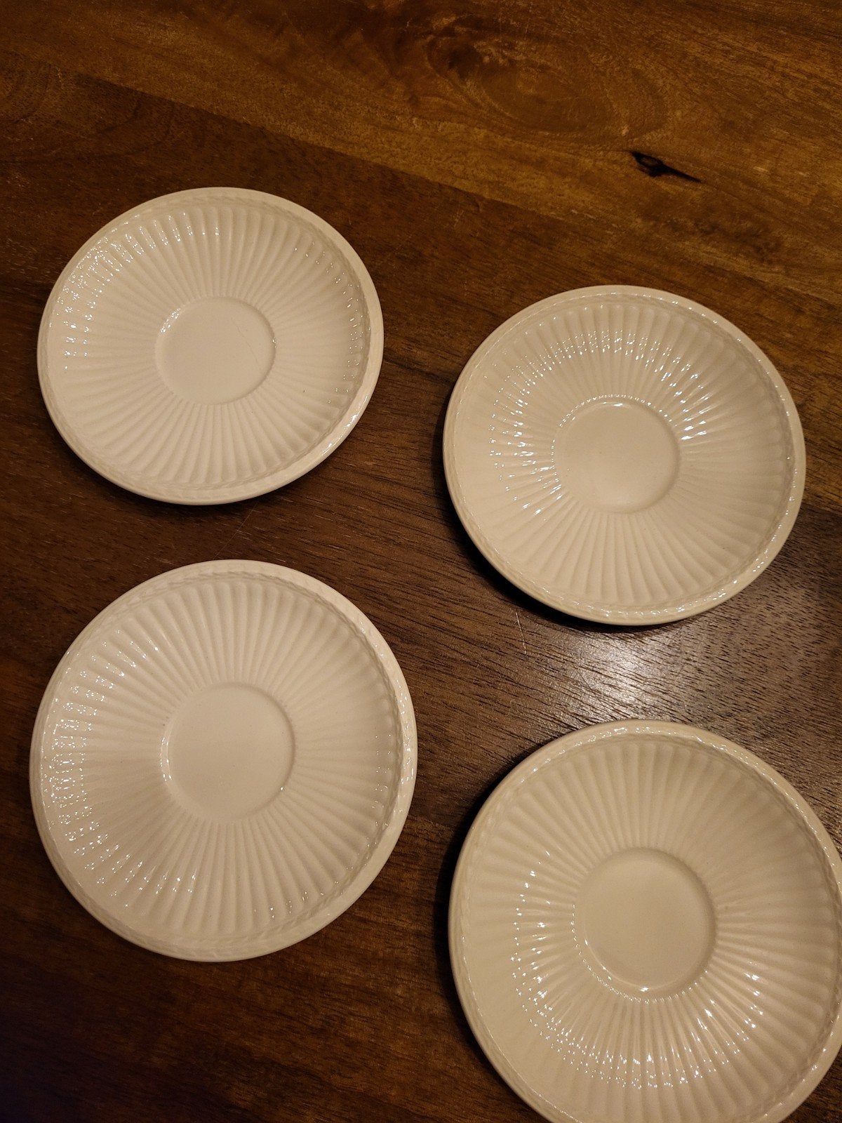 Wedgewood Edme schoteltjes 13cm - 4 stuks, Ophalen, Klassiek, Zo goed als nieuw, Kop(pen) en/of Schotel(s)