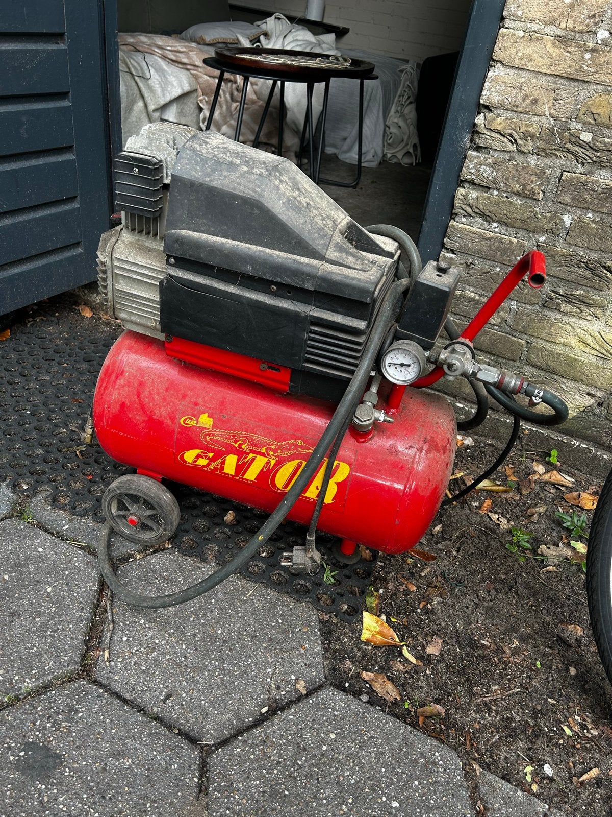 Gator Compressor - Defect, Doe-het-zelf en Verbouw, Ophalen, Gebruikt, Mobiel