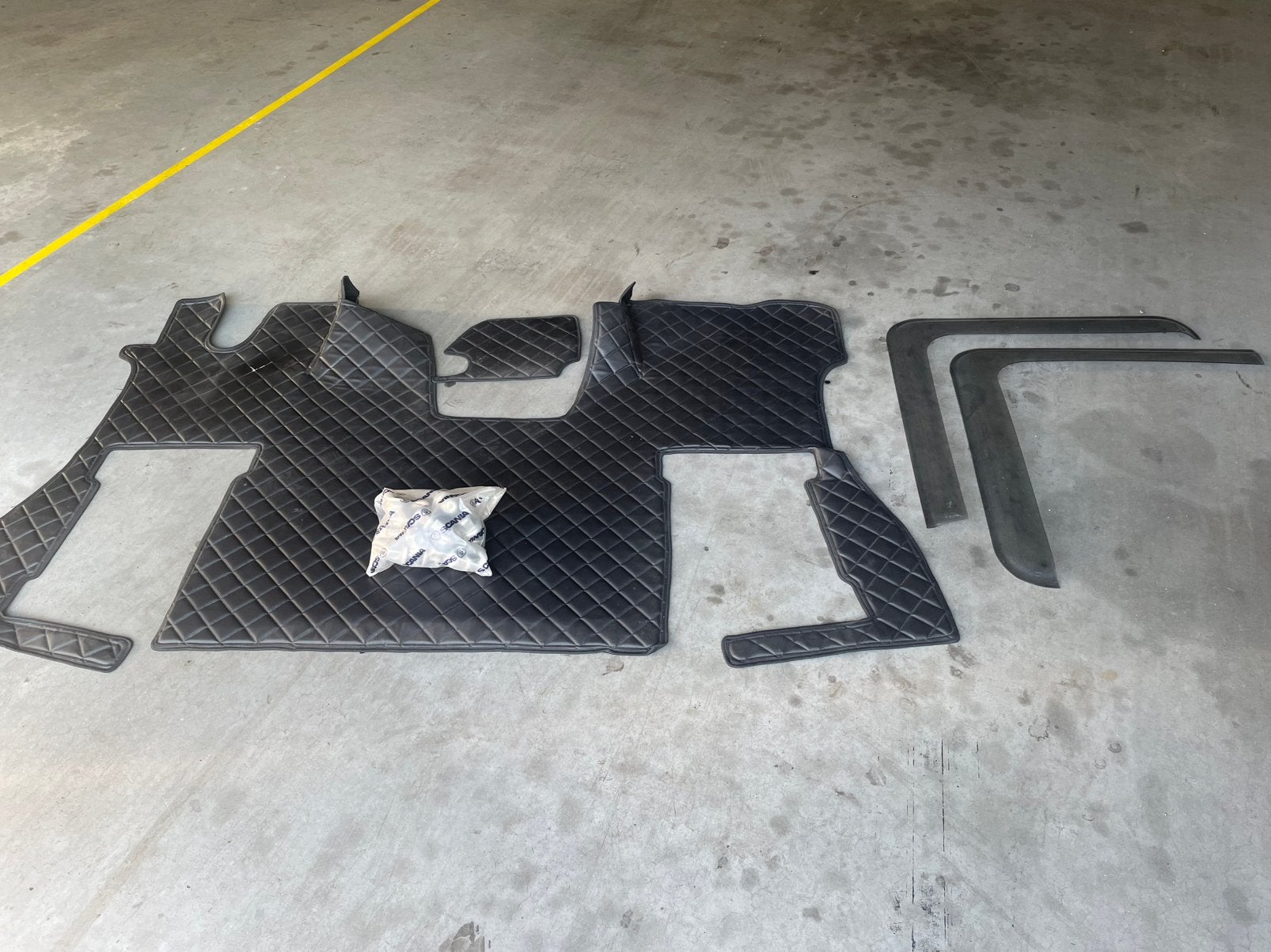 Diverse spullen voor Scania NG, Ophalen, Scania