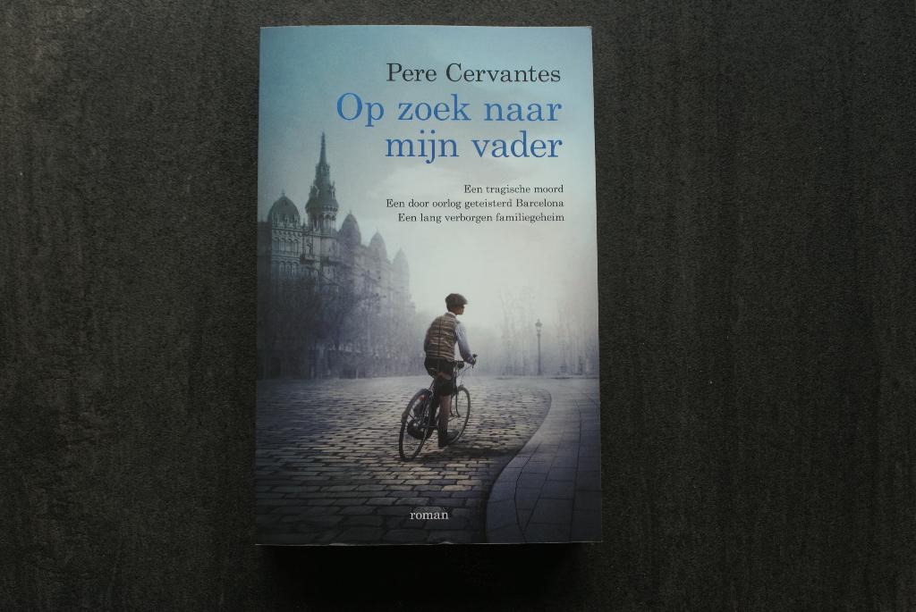 Op ZOEK naar mijn VADER..... Pere Cervantes........ 2022, Ophalen of Verzenden, Zo goed als nieuw