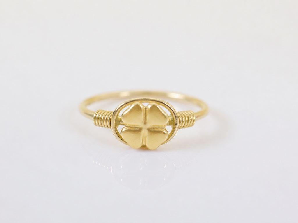 18 Karaat Gouden Pinkring Klavertje Vier, Ophalen of Verzenden, Dame, Goud, Goud