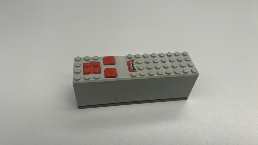 SB2875 Lego batterijbox 9 volt 2847c01, Ophalen of Verzenden, Zo goed als nieuw
