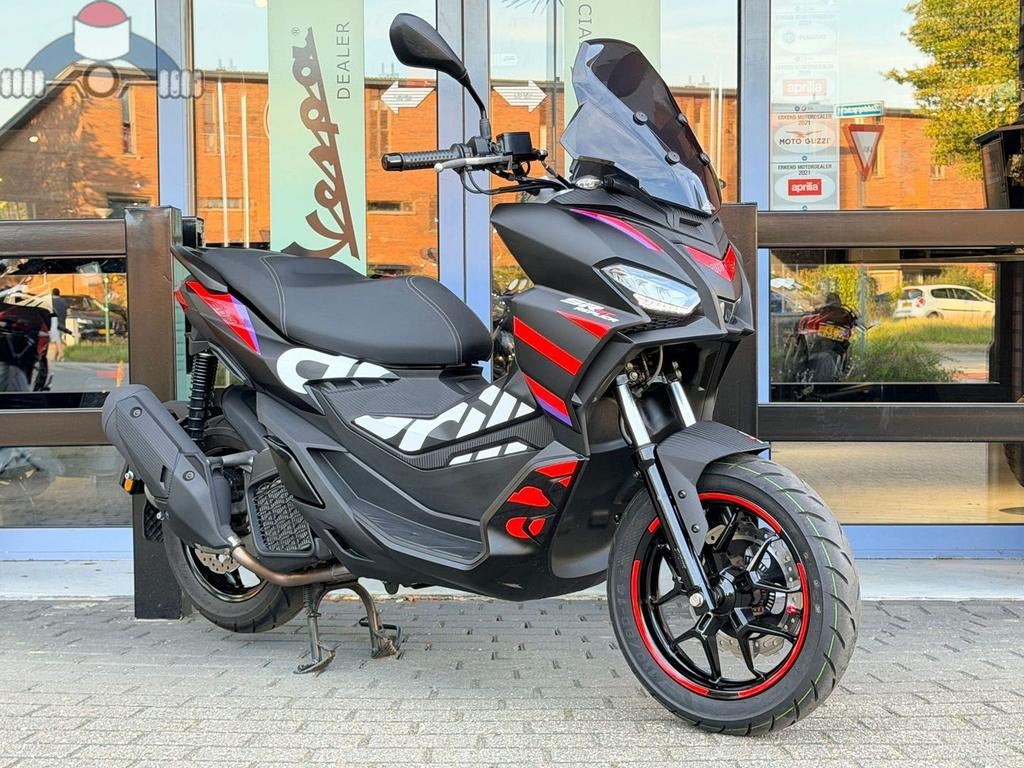 Aprilia SR GT 200 GP Replica 5974km bj. 7-2024 1e eig., Scooter, Bedrijf, Onbekend, APRILIA