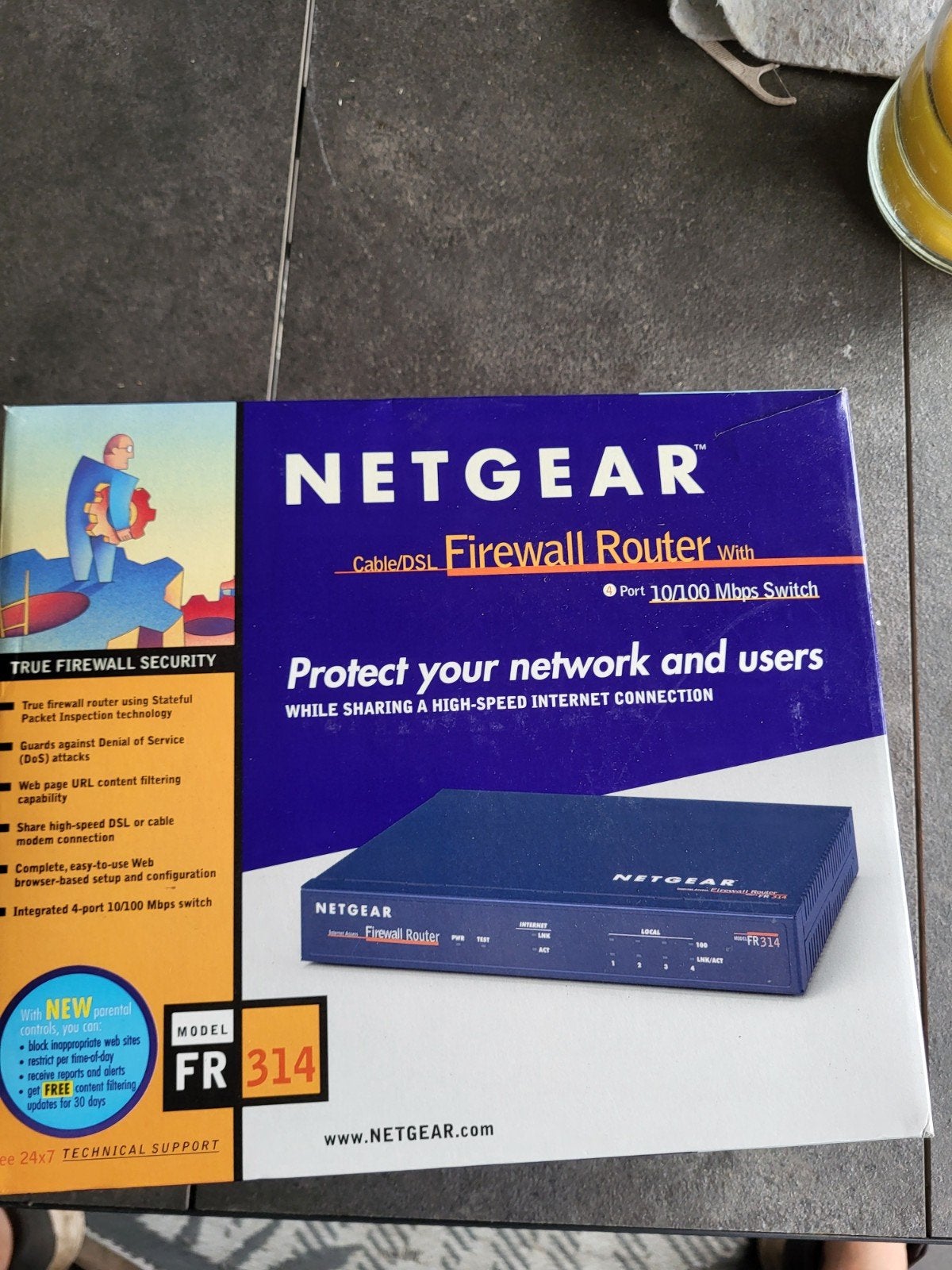 Nieuwe Netgear Firewall Router FR314, Ophalen of Verzenden