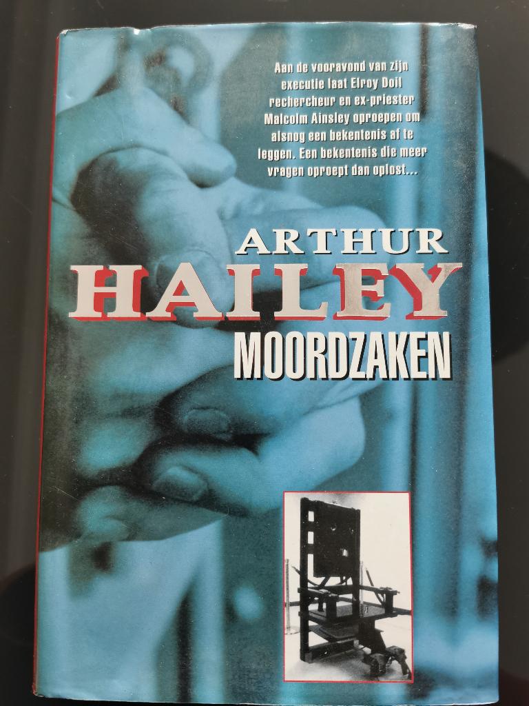 492 .. Arthur Hailey : moordzaken, Ophalen of Verzenden