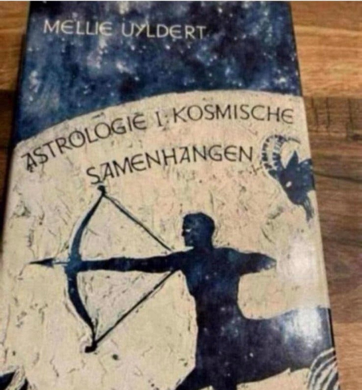 Astrologie deel 1, Ophalen of Verzenden, Zo goed als nieuw, Astrologie, Achtergrond en Informatie