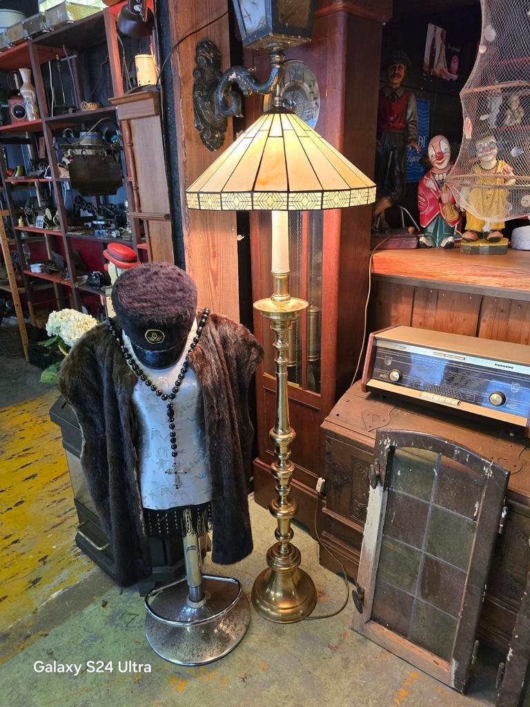Tiffany Stalamp met koperen voet Zeer bijzondere, Antiek en Kunst, Antiek | Lampen, Ophalen