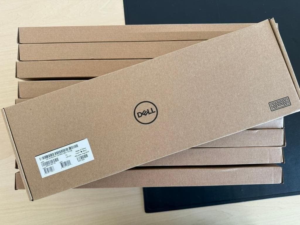 NIEUW 10x Toetsenbord Dell Italiaans KB216-BK-ITL, Computers en Software, Ophalen of Verzenden, Nieuw