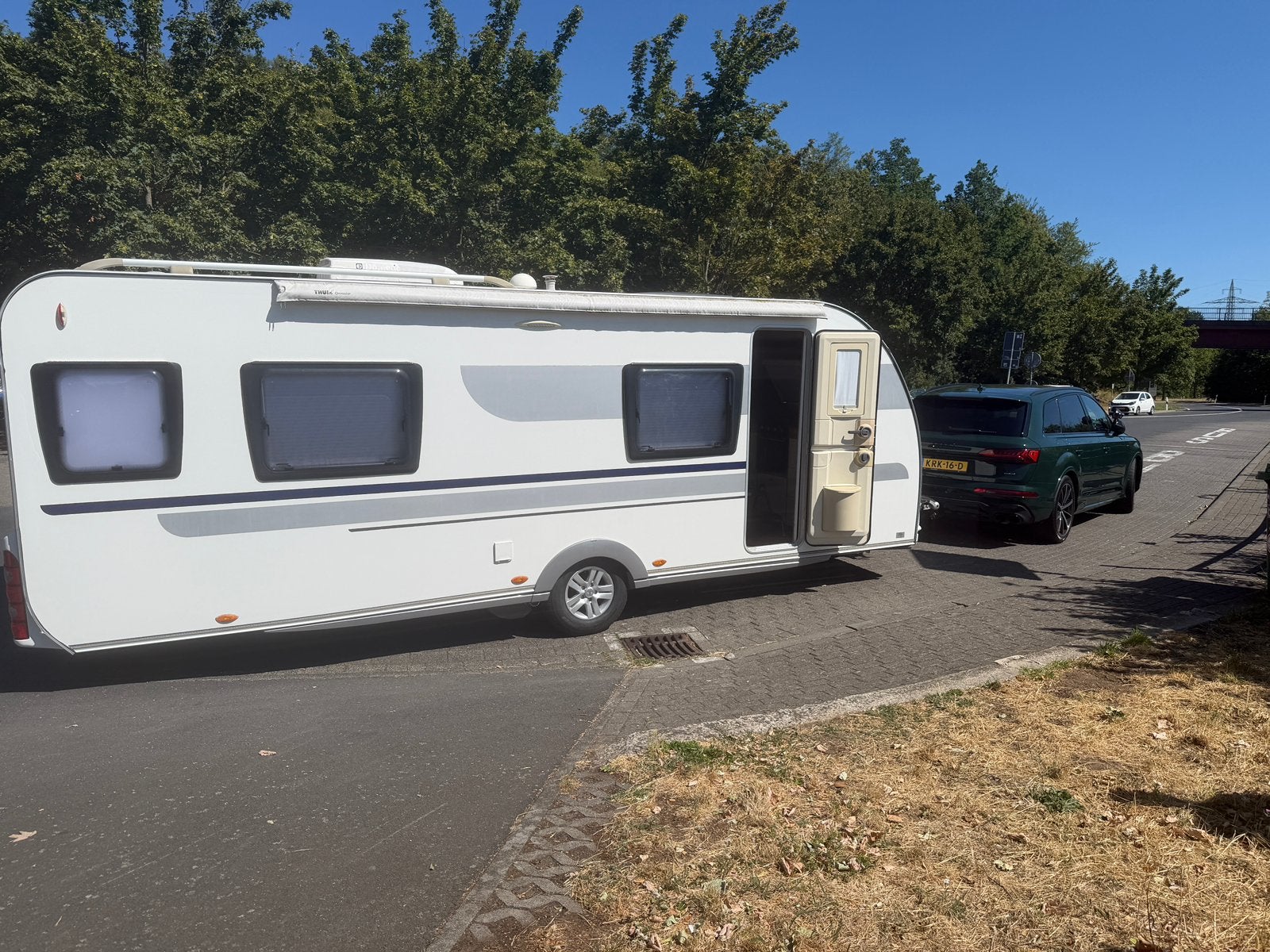 caravan, Particulier, Adria, 6 tot 7 meter, 2 aparte bedden