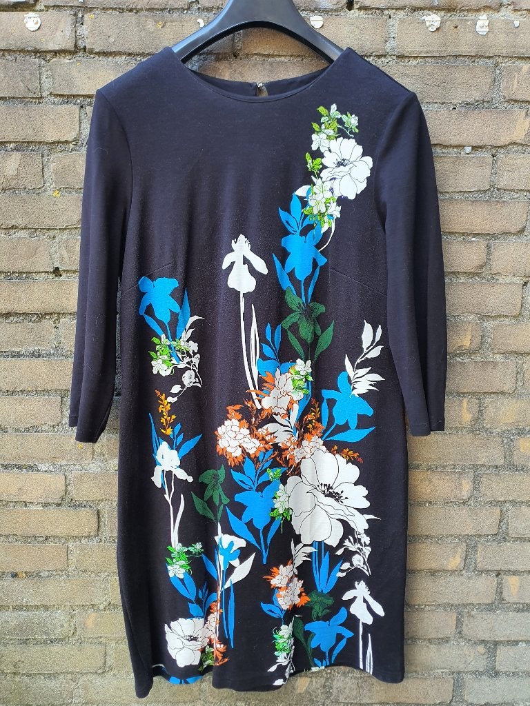 Phase Eight jurk maat 44 bloemen zwart, Kleding | Dames, Zwart, Maat 42/44 (L), Ophalen of Verzenden, Zo goed als nieuw