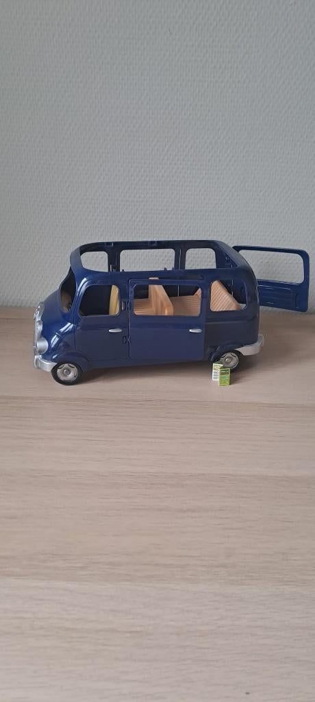 Sylvanian families 5274 7-zits familiewagen, Kinderen en Baby's, Speelgoed | Poppenhuizen, Ophalen, Zo goed als nieuw, Toebehoren