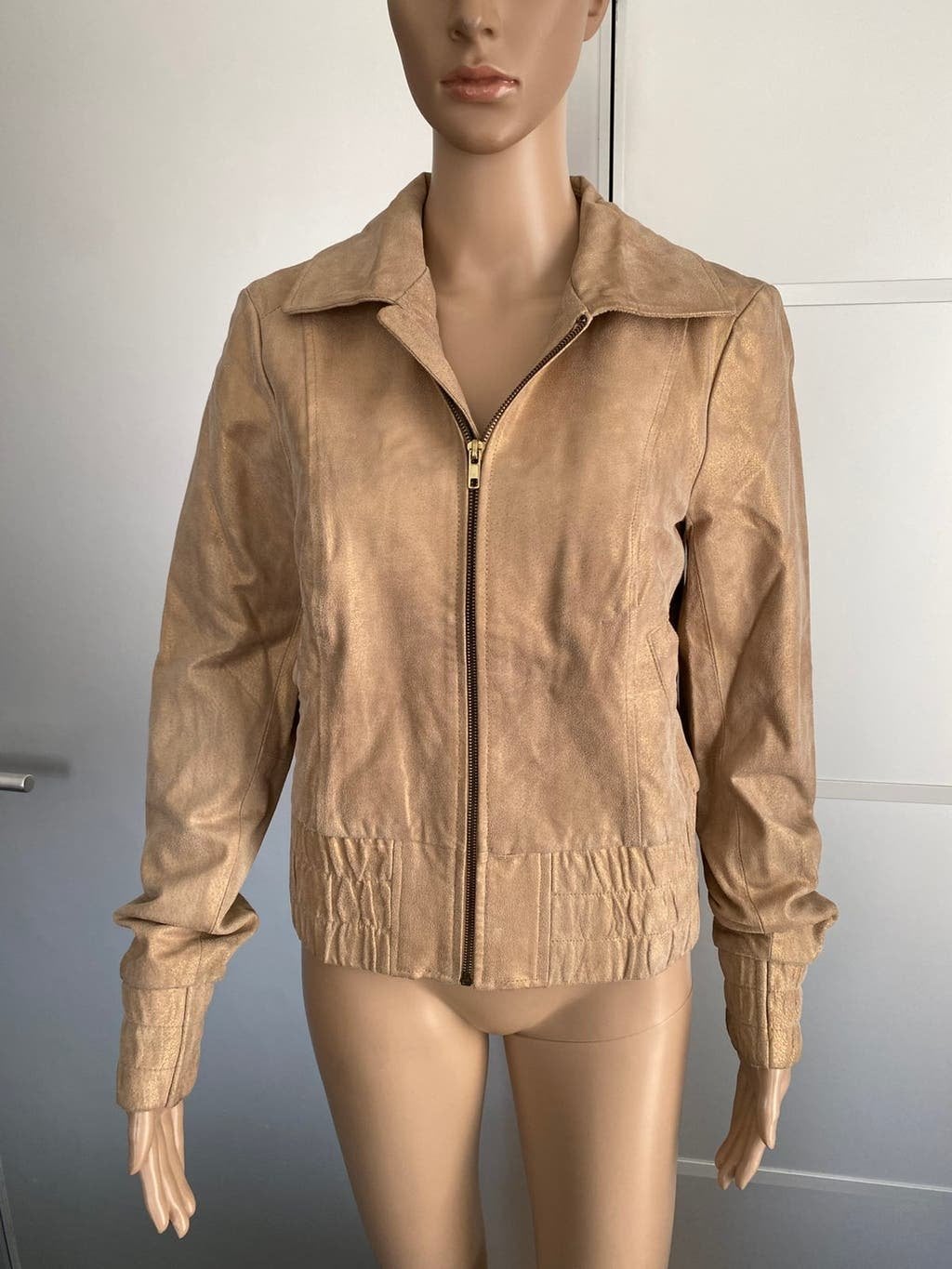 E142 Vero Moda mt. M=38 echt leren jasje beige/goud jack, Kleding | Dames, Maat 38/40 (M), Vero Moda, Beige, Ophalen of Verzenden