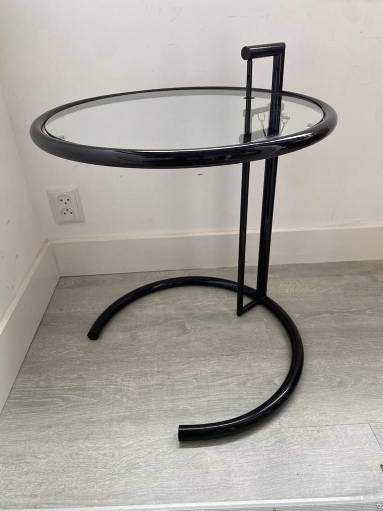 Eileen Gray bijzettafel, Huis en Inrichting, Tafels | Bijzettafels, 45 tot 60 cm, Minder dan 55 cm, Gebruikt, Design