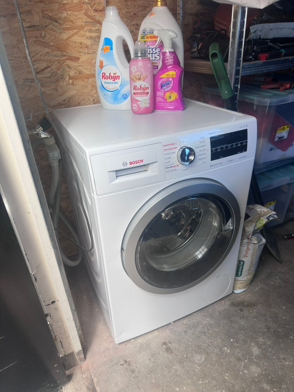 Bosch Serie 6 Wash&Dry 7/4 kg, Witgoed en Apparatuur, Wasmachines, Zo goed als nieuw, 6 tot 8 kg, Minder dan 85 cm, 1200 tot 1600 toeren