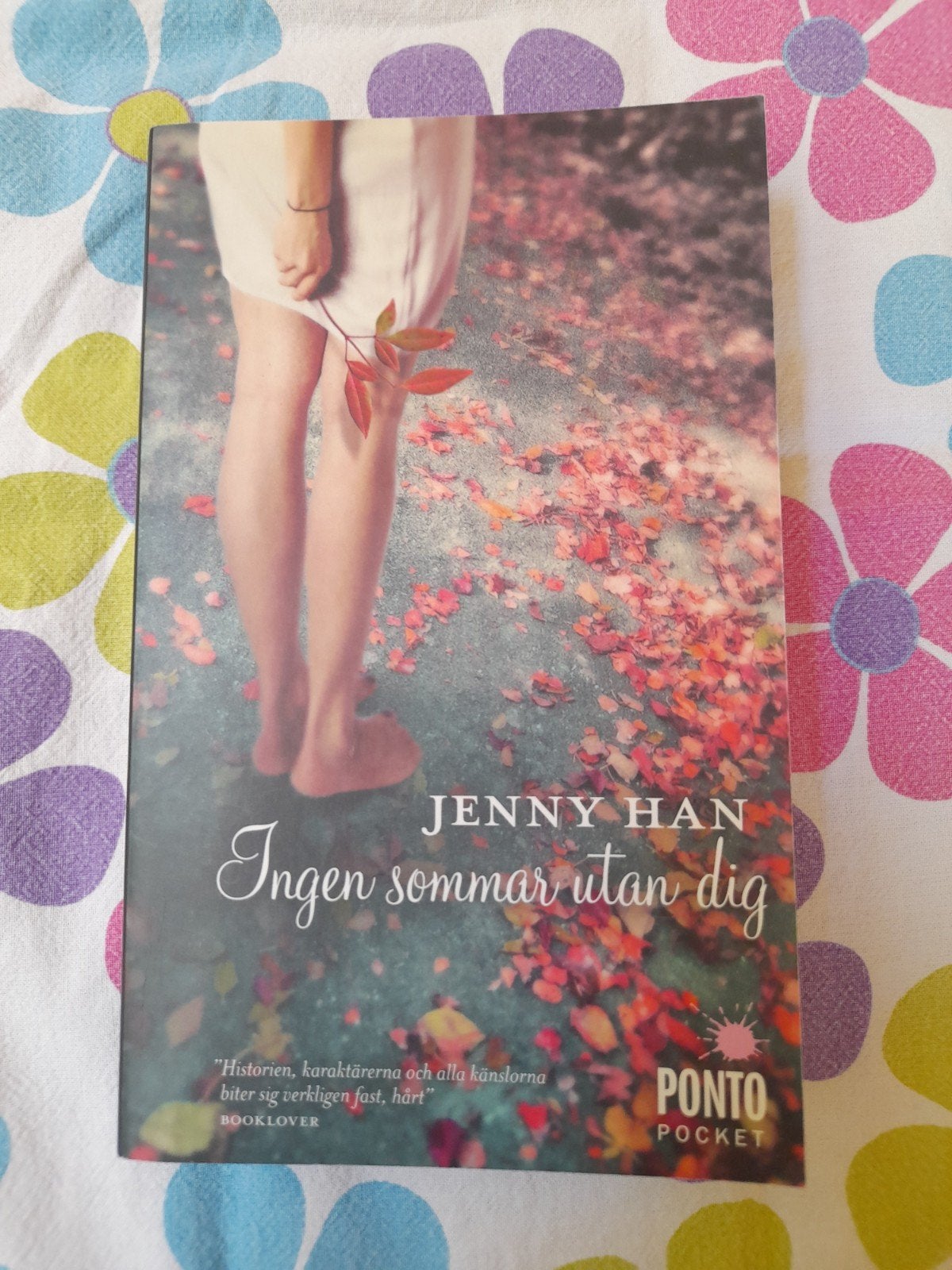 Ingen sommar utan dig - Jenny Han (Zweedse pocket), Boeken, Zweeds, Ophalen of Verzenden, Zo goed als nieuw, Fictie