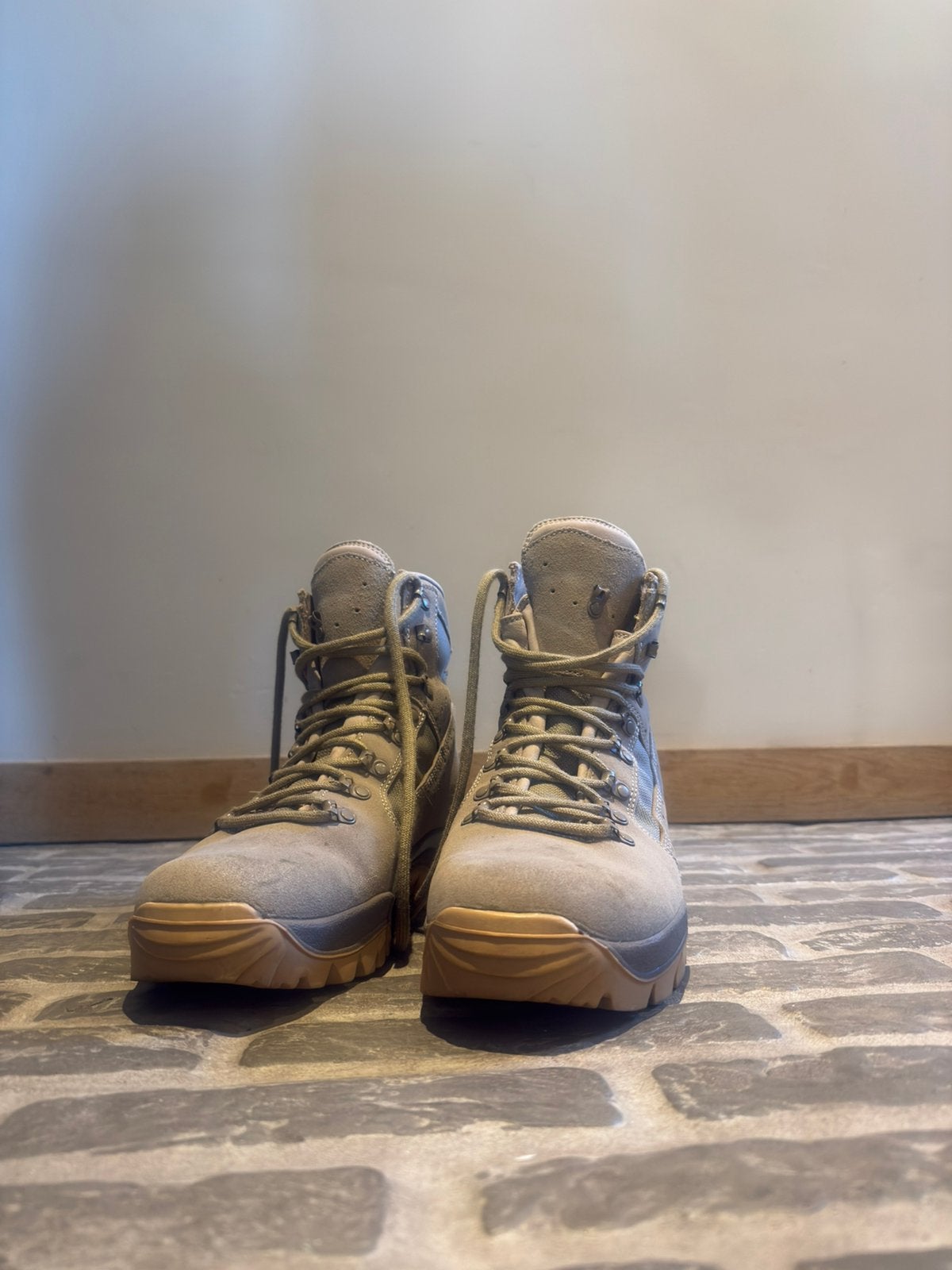 Meindle Desert bergschoen nieuw!, Bruin, Boots, Ophalen of Verzenden, Zo goed als nieuw