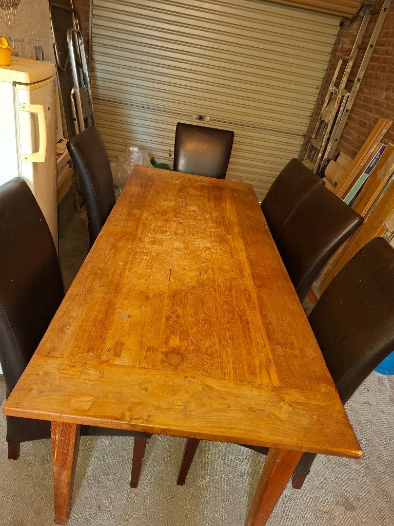 Robuuste teak houten tafel in goede staat, Huis en Inrichting, Ophalen, Teakhout, 200 cm of meer, 50 tot 100 cm