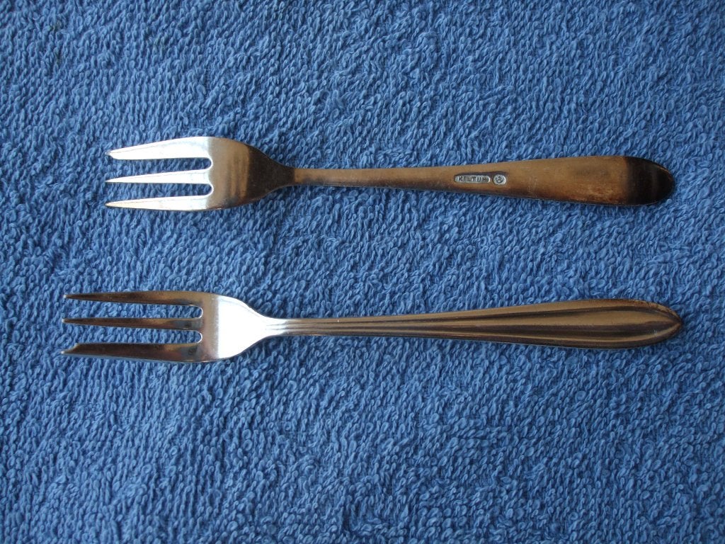 Bestek KELTUM VERZILVERD, Antiek en Kunst, Antiek | Bestek, Ophalen of Verzenden