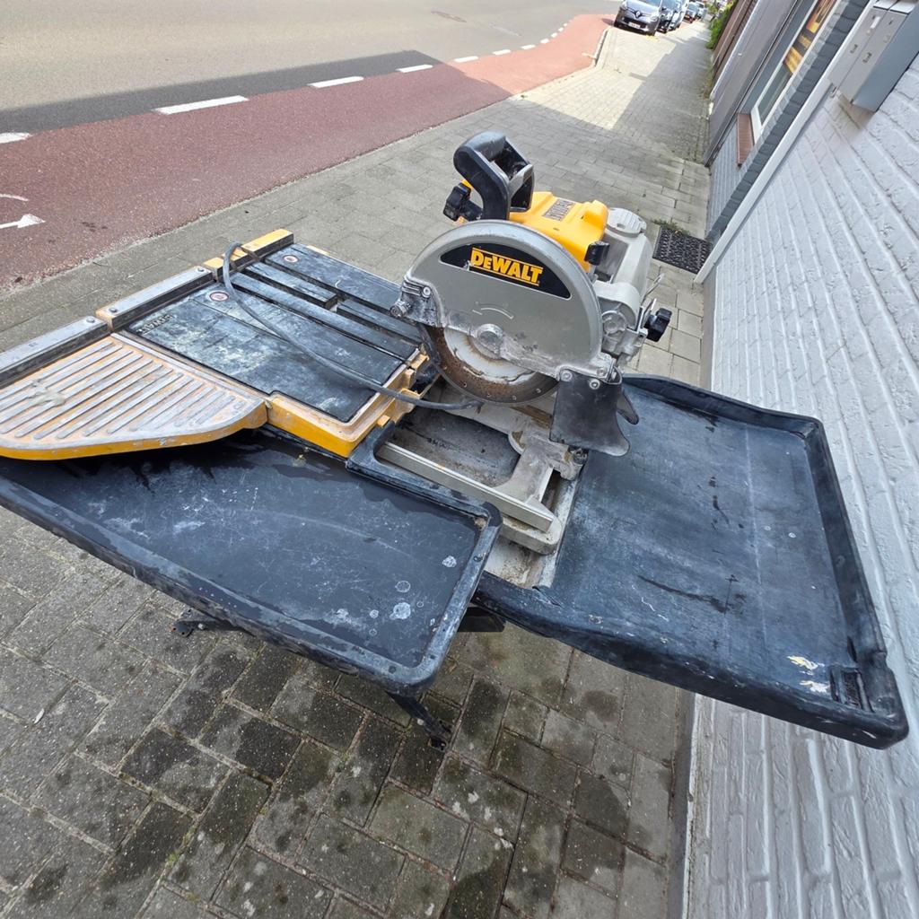 De walt 36000 tegelsnijder, Ophalen, Zo goed als nieuw