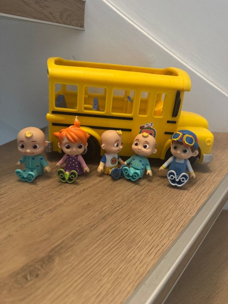 Cocomelon bus met Nieuw boekje, Ophalen of Verzenden, Zo goed als nieuw, 6 maanden tot 2 jaar