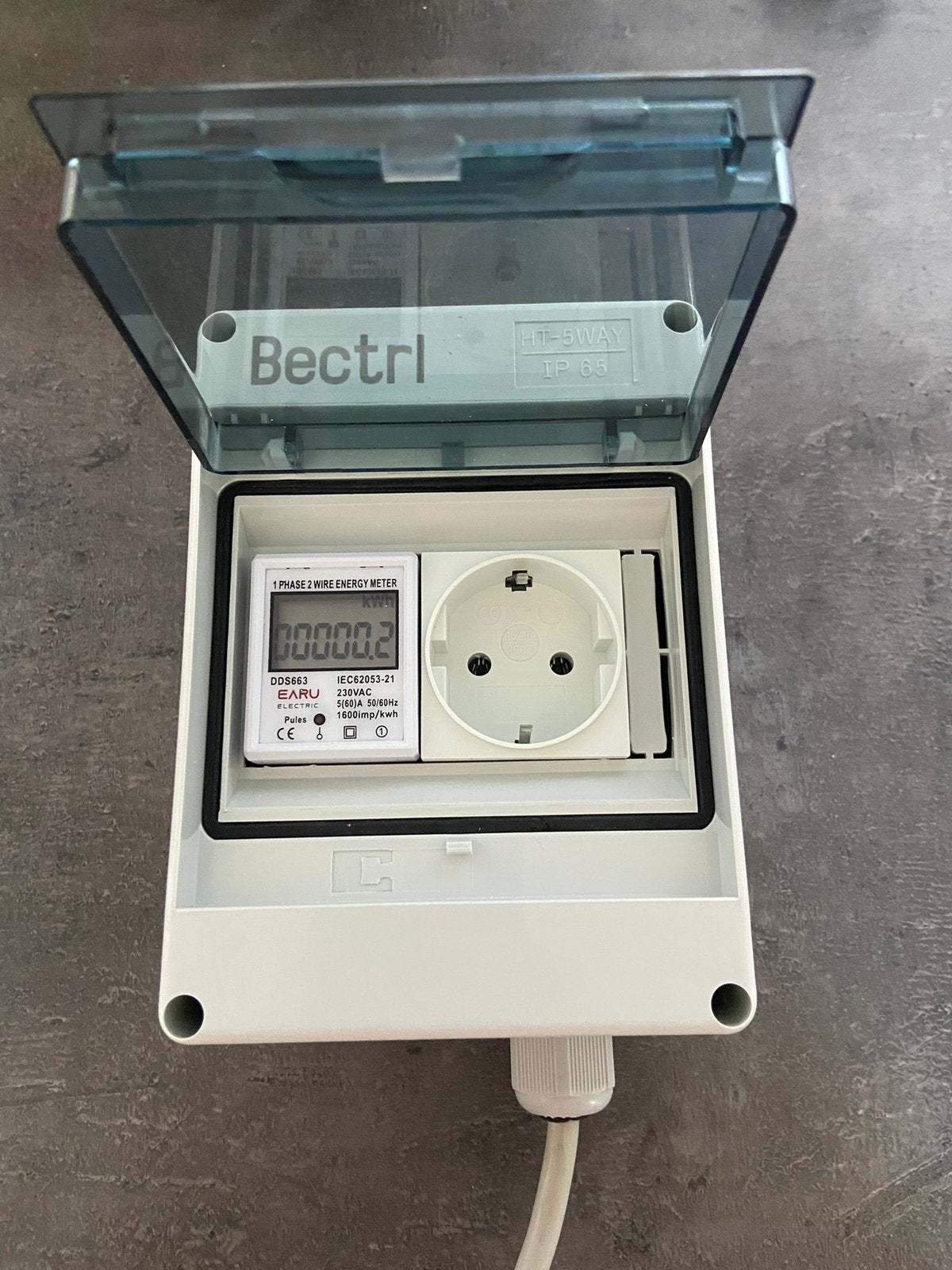 Nieuwe kWh meter met stopcontact 1 fase stroommeter compleet, Ophalen of Verzenden, Nieuw