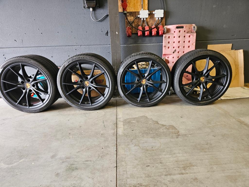 Porsche 911 991.2 Carrera 4/4S 20 inch velgen met banden, Gebruikt, Banden en Velgen, Ophalen of Verzenden, 305 mm