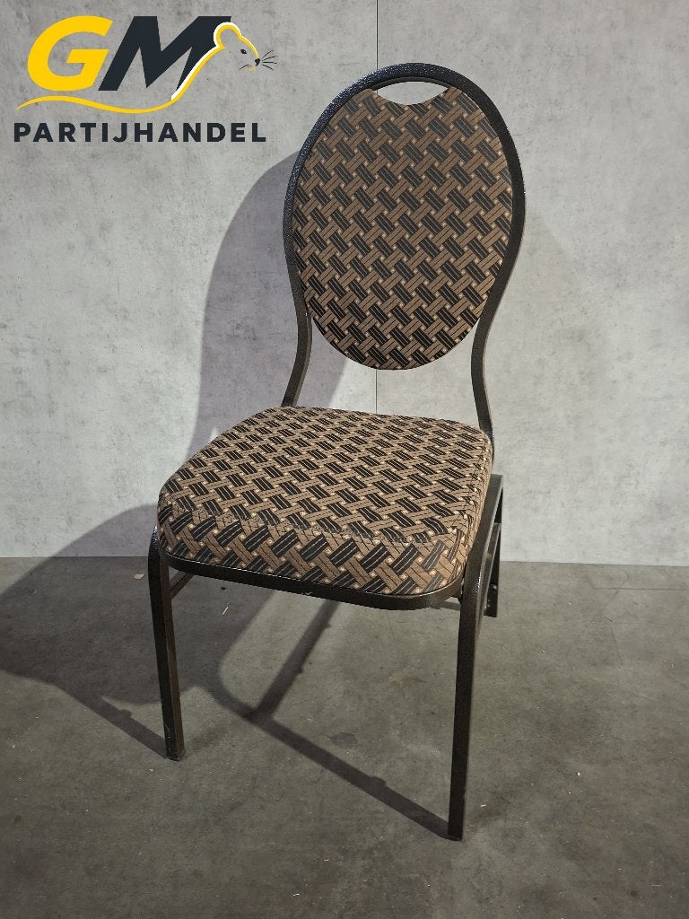 Banketstoel / stapelstoel / stackchair, Ophalen, Bruin, Zo goed als nieuw, Metaal