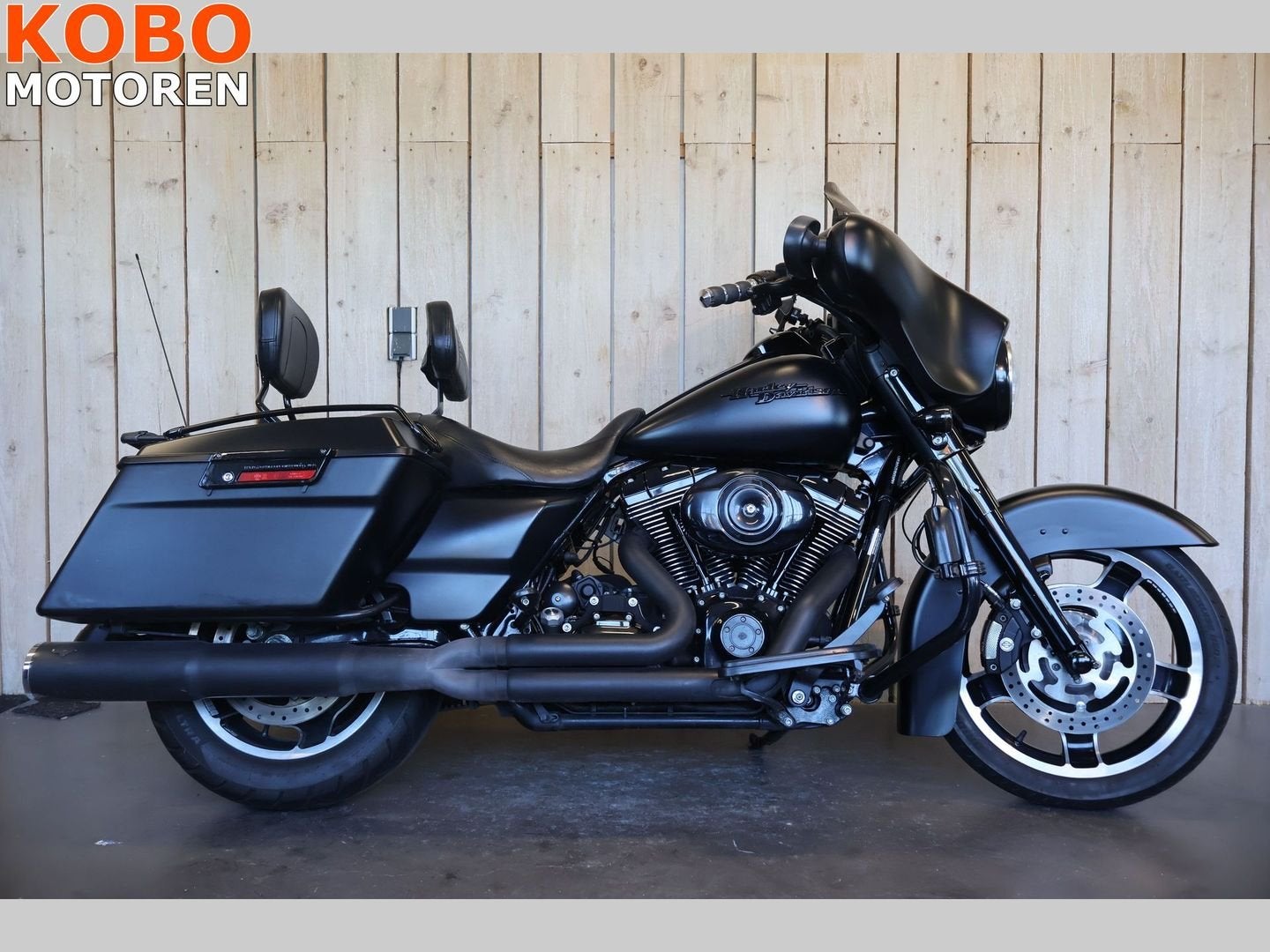 Harley-Davidson FLHX STREET GLI (bj 2010), 2 cilinders, HARLEY-DAVIDSON, Motorrijbewijs A, Bedrijf