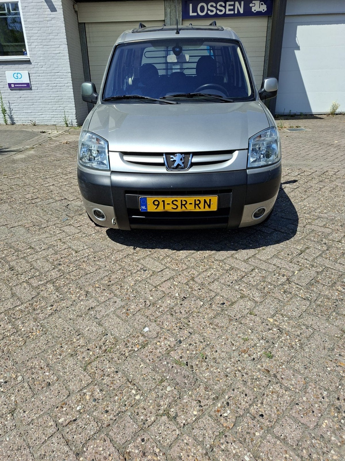 Peugeot Partner 1.6 16V Combi 2006 Grijs, Auto's, Alcantara, Origineel Nederlands, Handgeschakeld, Zilver of Grijs