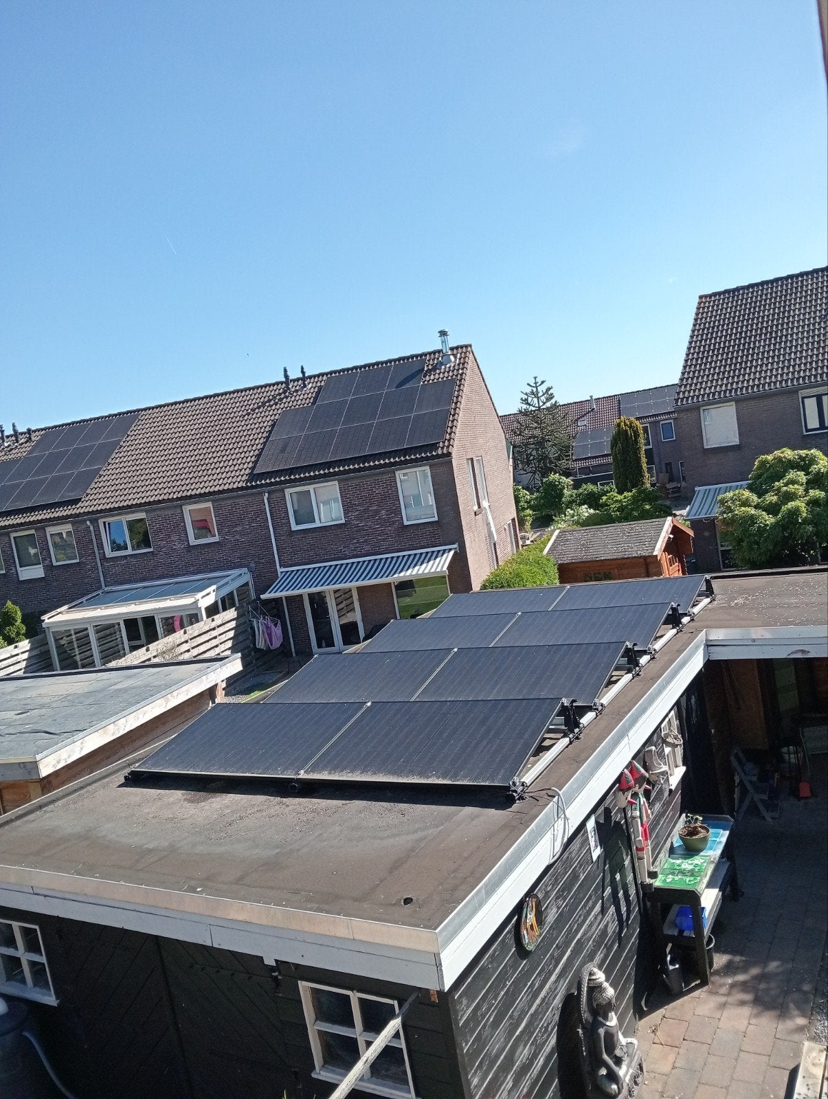 schuur met zonnepanelen, Ophalen, Zo goed als nieuw, Compleet systeem
