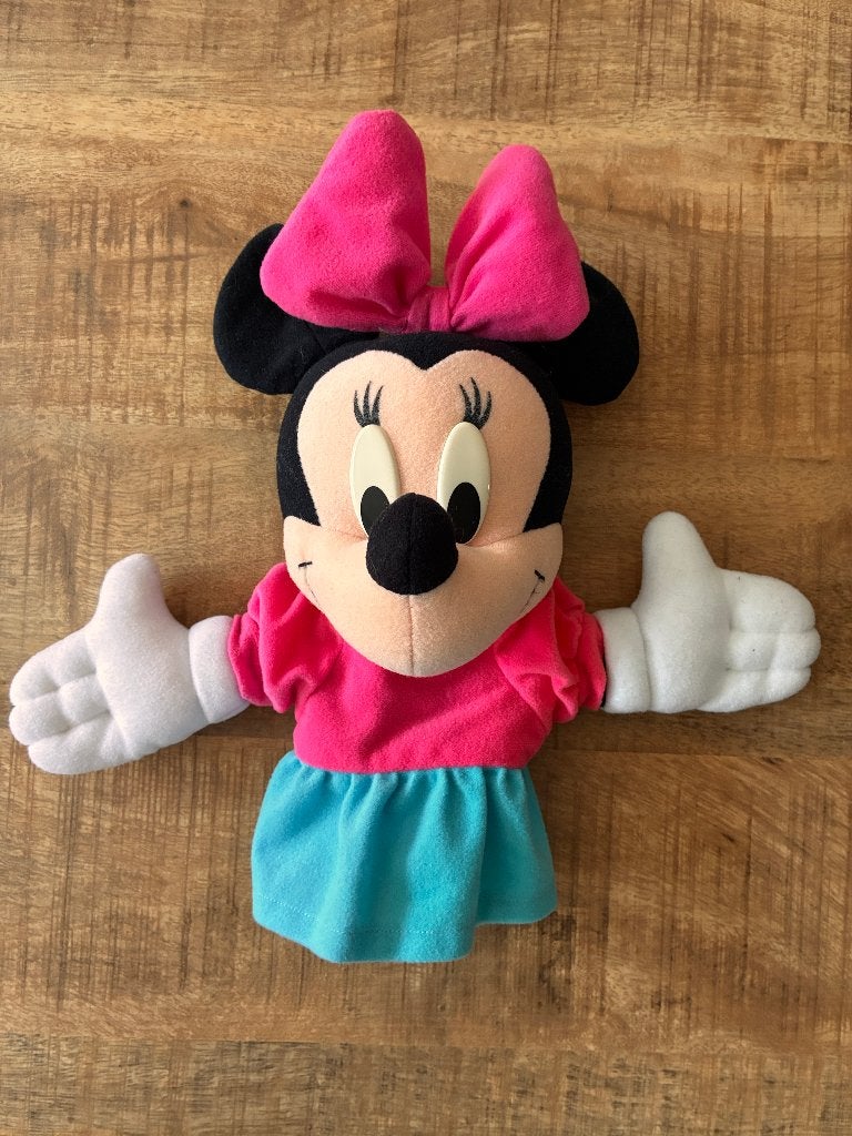 Disney handpop poppenkastpop Minnie Mouse. ZGAN., Ophalen of Verzenden, Overige figuren, Zo goed als nieuw, Knuffel
