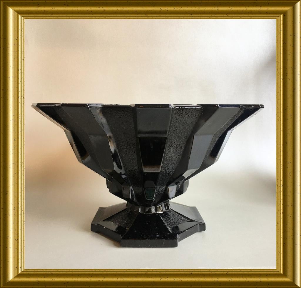 Mooie zwarte glazen art deco schaal, Antiek en Kunst, Antiek | Glas en Kristal, Ophalen of Verzenden