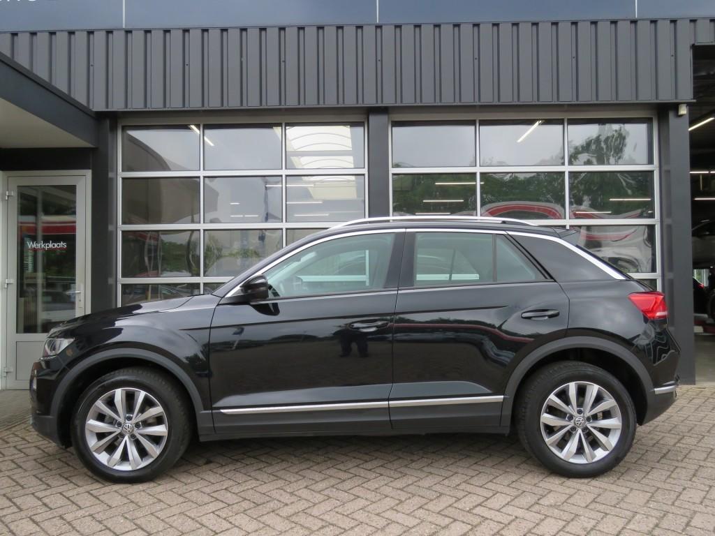 Volkswagen T-ROC 1.0 TSI 115pk STYLE / Stoelverw. / Trekhaak, Auto's, Volkswagen, Gebruikt, Euro 6, Met garantie (alle), 116 pk